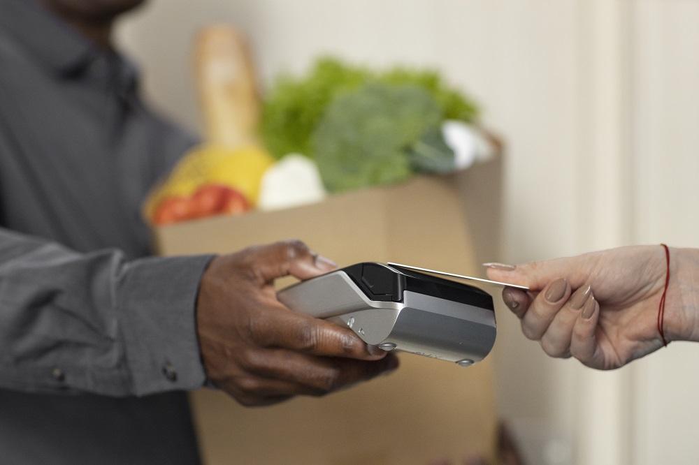 Prefeitura de Perdizes anuncia aumento de 50% no cartão alimentação dos servidores