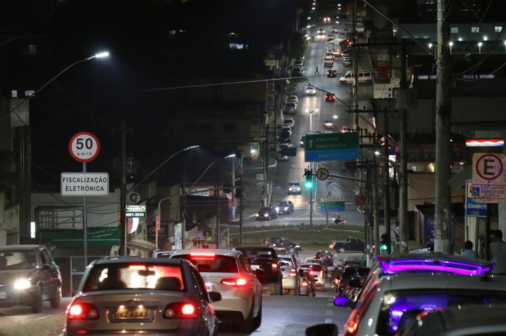 Governo de Minas facilita defesa de motoristas com novos serviços digitais