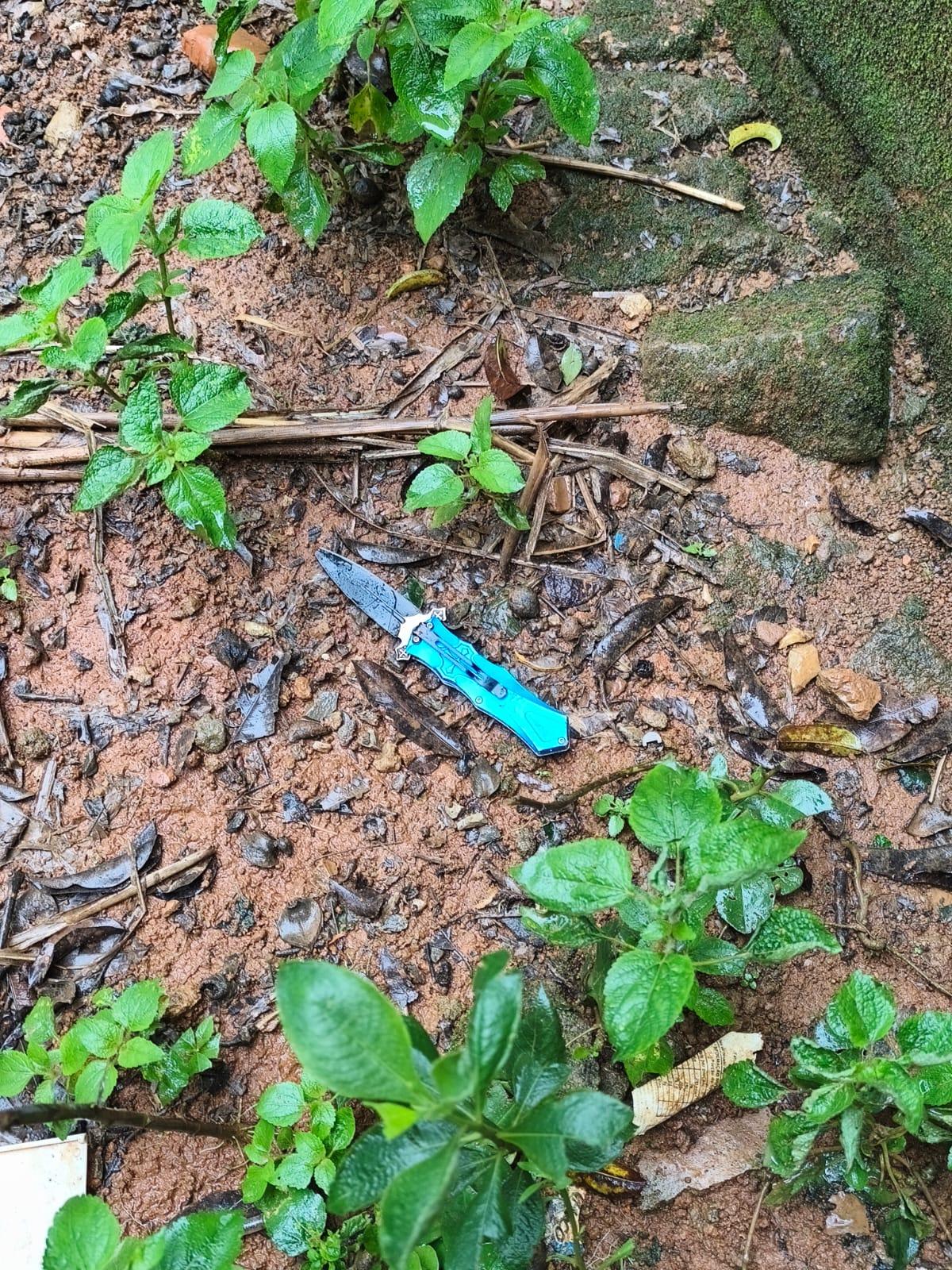 Jovem de 18 anos é indiciado por matar mulher a facadas na frente do filho da vítima