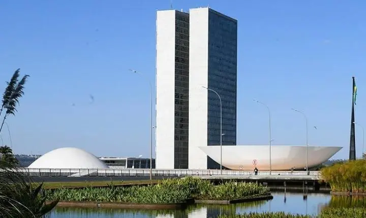 Domingos Sávio e Carlos Viana lideram votação para o Senado em Perdizes